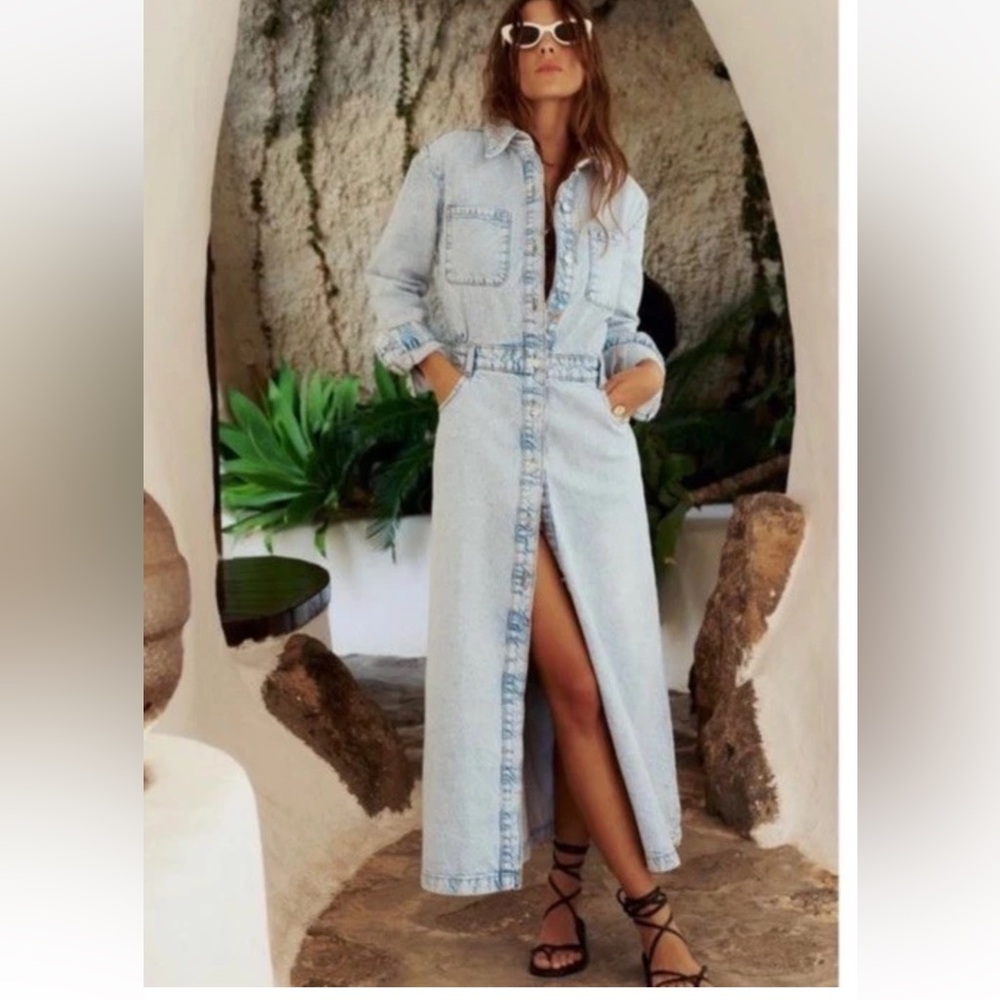 NWT ZARA Acid Stonewashed Button Front Denim Midi Dress Size medium NEW